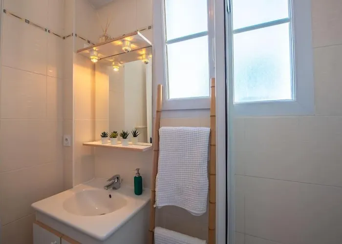 Le Constantine - Paix & Lumiere Дижон